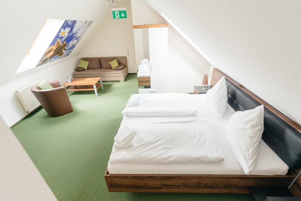 Hünfeld Hotel Rhoenhof מראה חיצוני תמונה