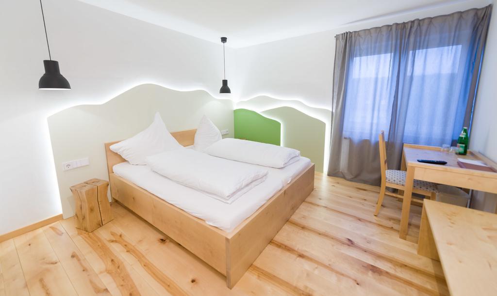Hünfeld Hotel Rhoenhof מראה חיצוני תמונה