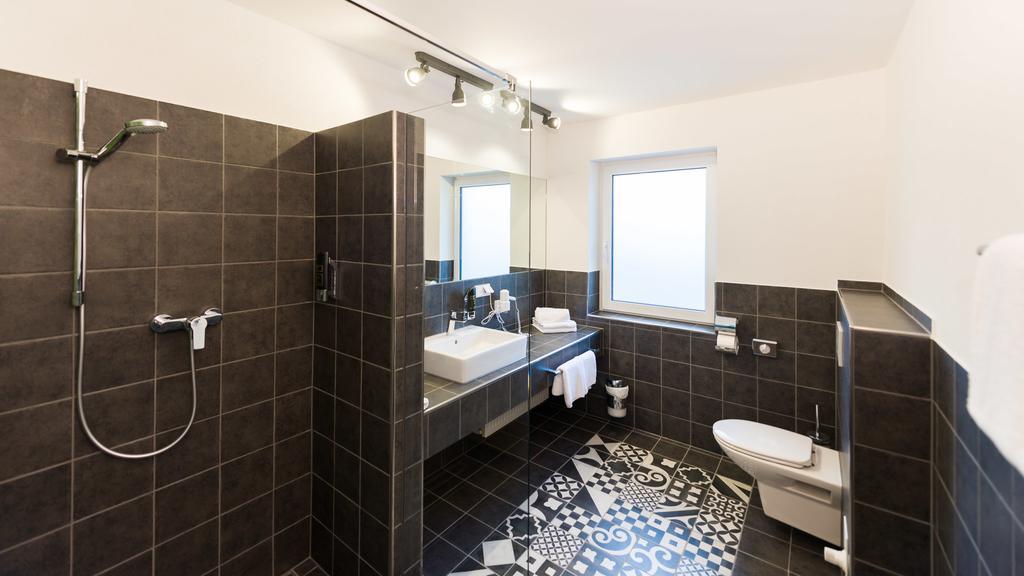 Hünfeld Hotel Rhoenhof מראה חיצוני תמונה